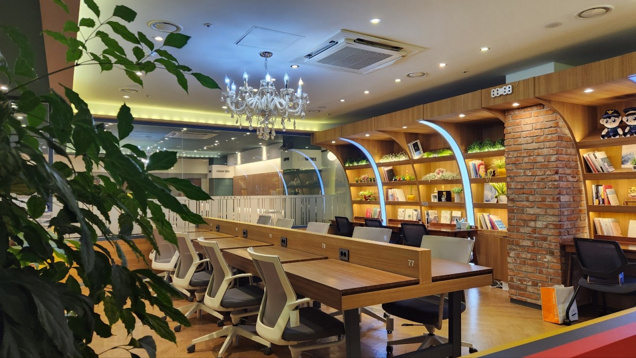 어반트리스터디카페